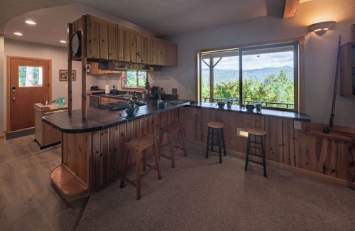 Woodland Cama Y Desayuno | MapleRidge House: A BnB For All Seasons!