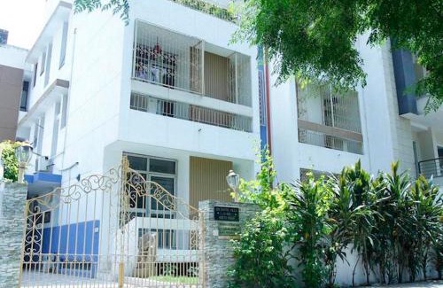 South Extension Casa | Maplewood Guest House, Neeti Bagh, New Delhiit is a Boutiqu Guest House - room 8