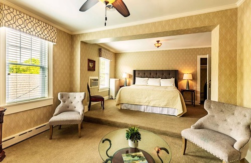 Saugatuck Cama Y Desayuno | Maplewood Hotel