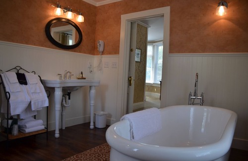 Saugatuck Cama Y Desayuno | Maplewood Hotel