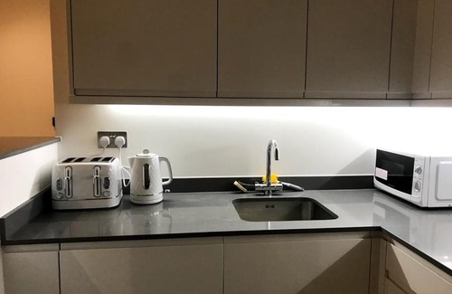 St Albans Casa | Maplewood luxurious one-bed flat with free parking