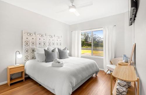 Callala Beach Casa | Mar-Lins - Pet Friendly - 2 Mins Walk to Beach