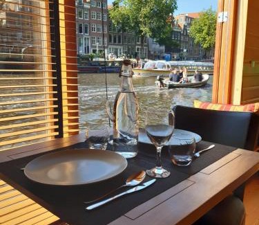 Nieuwmarkt en Lastage Alquiler De Eote | Mar&Mar Houseboat Studio