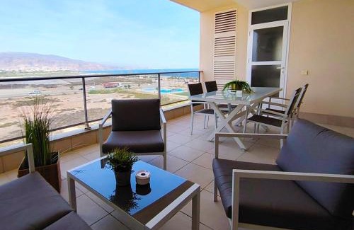 Roquetas de Mar Apartamento | Mar y Sal 8, 1º Línea de playa, 2 hab, terraza con vistas al mar y garaje