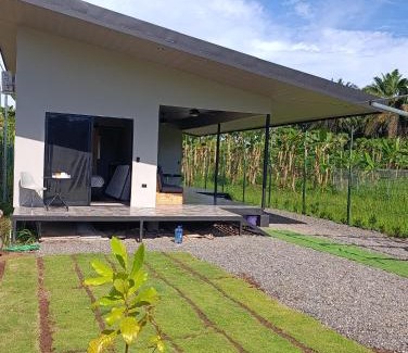 Parrita Casa | Maracuyá Garden Stanza 2