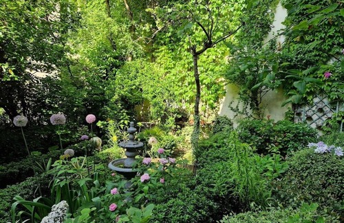 Arsenal Condominio | Marais central Paris spectacular 2 BDR with AC and 2 private gardens very quiet