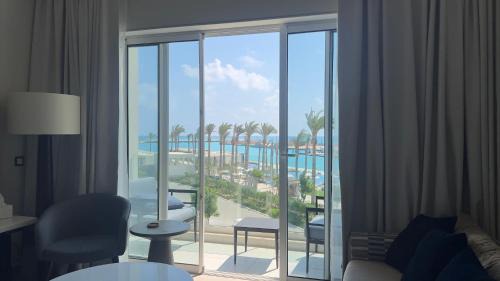 Sidi Abd El-Rahman Apartamento | Marassi, Luxury Suite in Address Beach resort! service apartment