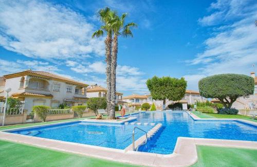 Torrevieja Apartamento | Maravillosa terraza con vistas al mar, La Mata