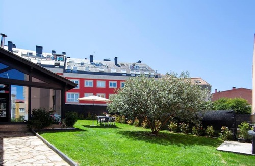 Mino Casa | Maravillosa vivienda con jardín y barbacoa.