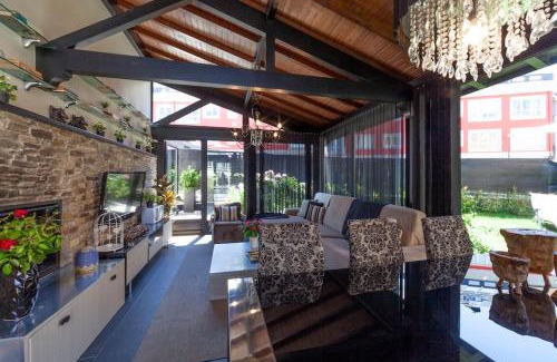 Mino Casa | Maravillosa vivienda con jardín y barbacoa.