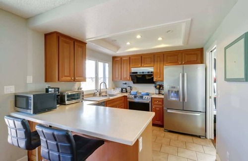 Ardenwood Casa | @ Marbella Lane - 4BR Home Away From Home | Ldry