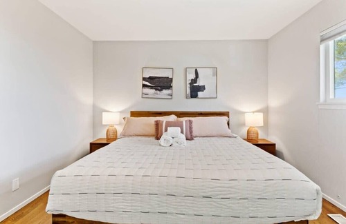 Edgemar - Pacific Manor Casa | @ Marbella Lane - Captivating Home in Pacifica