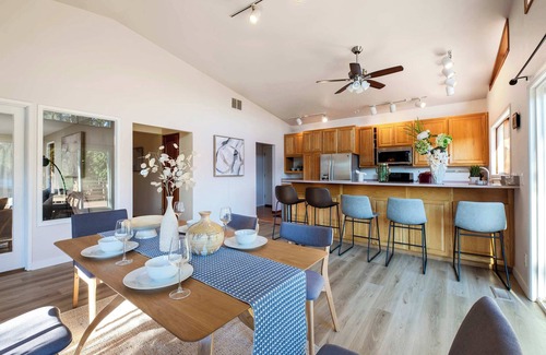 Maple Heights-Lake Desire Cabaña | @ Marbella Lane - Hidden Gem on Scenic Shady Lake