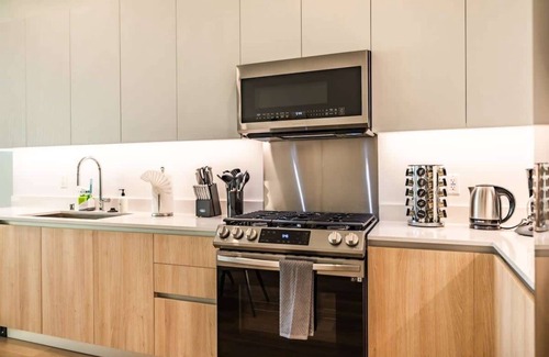 Waterfront Condominio | @ Marbella Lane - Luxury Beachside 2BR