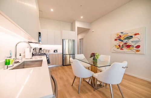 Waterfront Condominio | @ Marbella Lane - Luxury Beachside 2BR