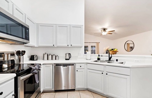 Rancho Vistoso Casa | @ Marbella Lane - Modern 4BR Home in Oro Valley