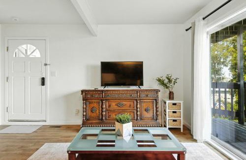 Colma Casa | #Marbella Lane - Natural BayView Escape Near SFO