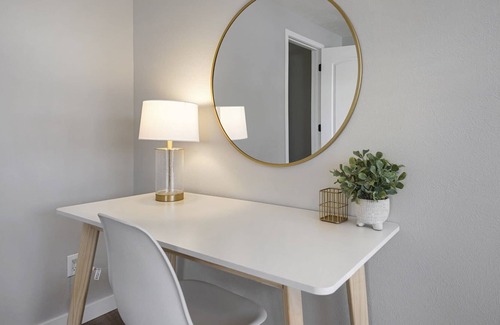 Highlands Casa | @ Marbella Lane - Serene 4BR Getaway in Arvada