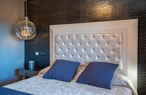 Ojen Apartamento | Marbella Oasis, Pool, Garden, Golf, Tennis, Padel, Gym, Sauna