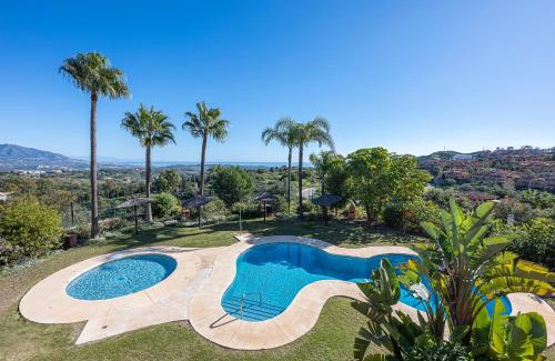 Ojen Apartamento | Marbella Oasis, Pool, Garden, Golf, Tennis, Padel, Gym, Sauna