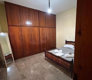 Dirfys-Messapia Apartamento | Marble and Wood Retreat!
