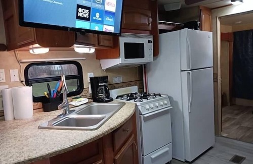 Marblehead Casa | Marblehead Park Model Camper 150 Yards From Water!