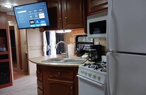 Marblehead Casa | Marblehead Park Model Camper 150 Yards From Water!