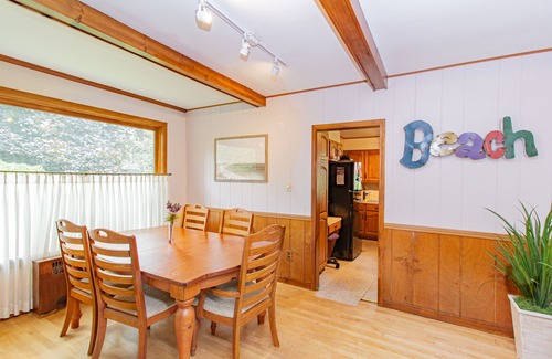 Manistee Casa | ⚓️Marcell's Mainstay ⚓️ Beach Retreat Blocks From Downtown
