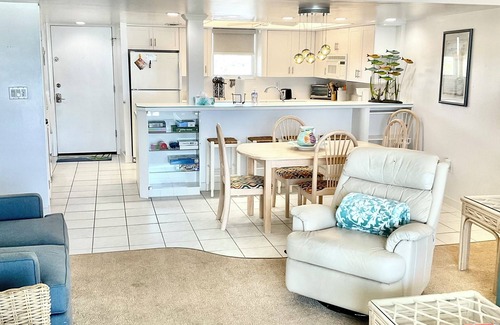 New Smyrna Beach Condominio | March 1, 2026 through March 27, 2026 STILL AVAILABLE COME ON DOWN