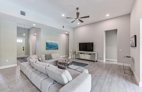 Marco Island Casa | Marco Island Home with Pool and Hot Tub Near Beaches!