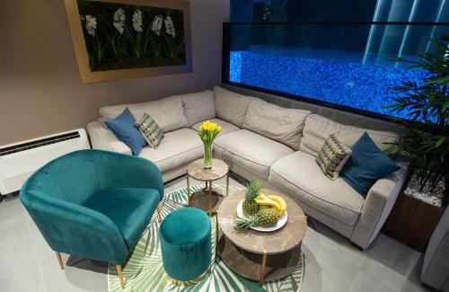 Stari Grad Apartamento | Marconio Wellness Private Pool & SPA - City Center
