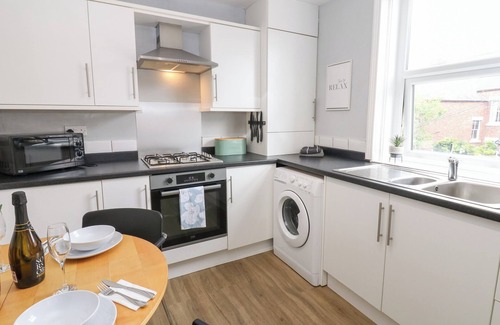 Whitley Bay Cabaña | MARDEN MEWS, pet friendly, character holiday cottage in Whitley Bay
