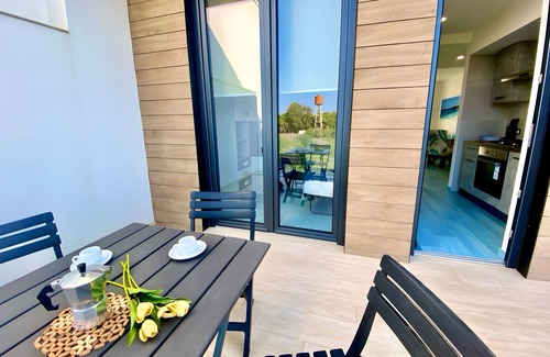 Torre Grande Apartamento | Mare Dentro - Modern Apartment with Terrace for Families Near the Beach