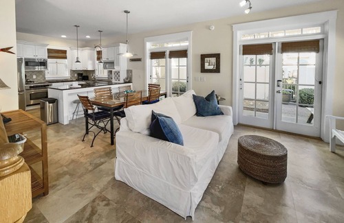 Rosemary Beach Casa | Mare E Sole 2 Bedroom Home by RedAwning