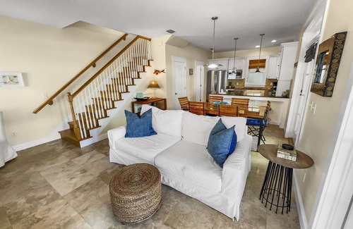 Rosemary Beach Casa | Mare E Sole 2 Bedroom Home by RedAwning
