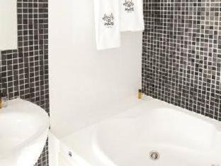 Dos Hermanas Hotel | Mare Hotel