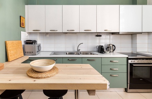 Thessaloniki City Centre Apartamento | Margarita by halu. 3-BD tropical house