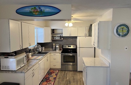 Clarkson Casa | Margaritaville Lake House on Nolin Lake.