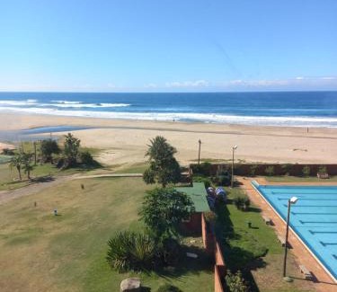 Margate Beach Apartamento | Margate Boulevard Beachfront Apartment
