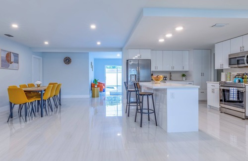 Margate Casa | Margate Retreat Pool Near Beach BBQ