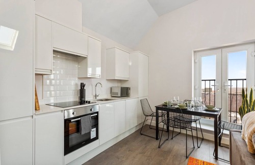 Margate Old Town Apartamento | Margate's Charm in Comfort- 2BR