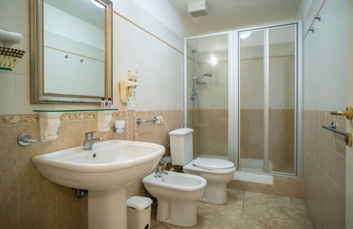 Borgo-Sanzio Casa | Margherita Rooms
