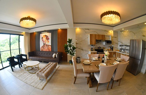 San Salvador Apartamento | Margo 306- Luxe, Elegant & Cozy Condo- City Center