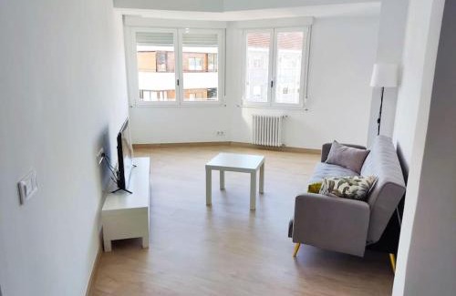 Ourense Apartamento | Mariña Home