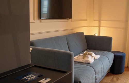 Bari City Centre Hotel | MARI Luxury Rooms and Suites