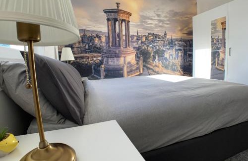 Restalrig Apartamento | Maria- Bright and Modern City Center Apartment .
