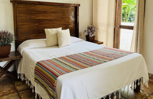 La Laguna Hotel | MARIA MARIA
