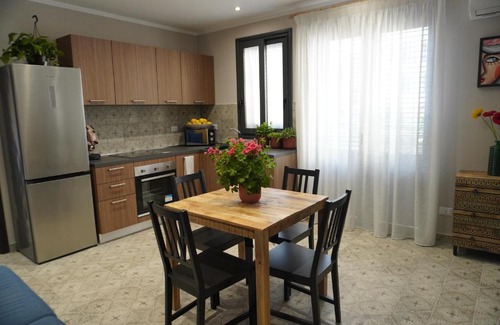 Altavilla Milicia Casa | Maria's Home