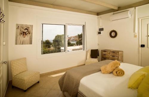 Vlychadia Casa | Maria's Seaside Home
