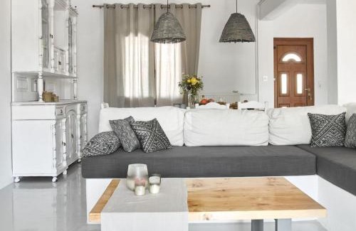 Naousa Casa | Maria Seaview Villa near Naousa